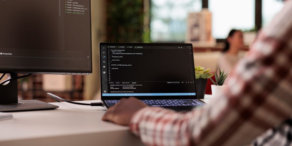 Backend технологии – што се случува зад сцената?